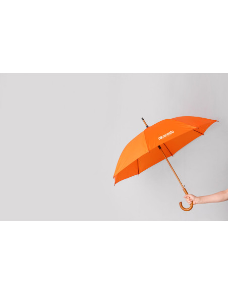 Paraguas publicidad de 105cm y mango de madera.