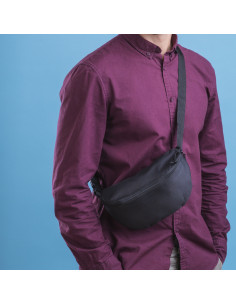 Riñoneras personalizadas en poliéster 600D, ideal para ocio. 2