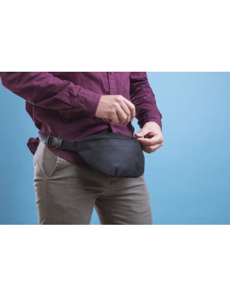 Riñoneras personalizadas en poliéster 600D, ideal para ocio.