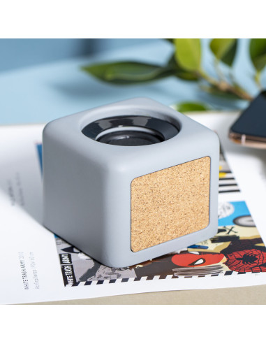 Altavoz personalizado en Corcho y cemento...