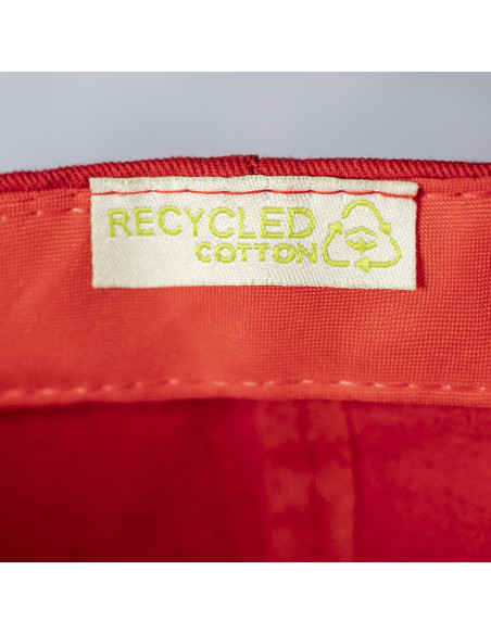 Gorra personalizada ECO, 5 paneles algodón reciclado y poliéster.