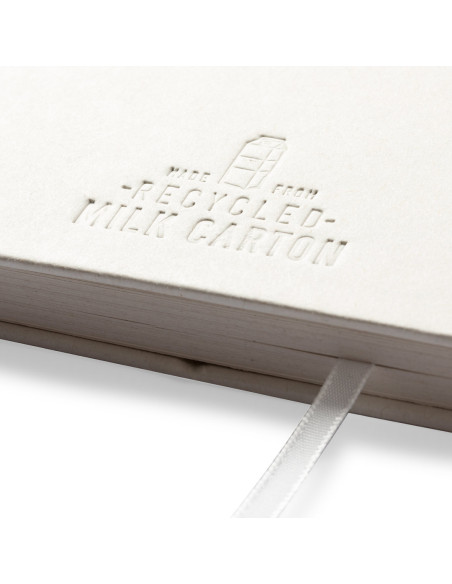 Libreta Ecológica Personalizada, hecha de Cartones de Leche reciclados