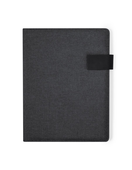 Portafolio personalizado en RPET 600D con cierre imantado y bloc.